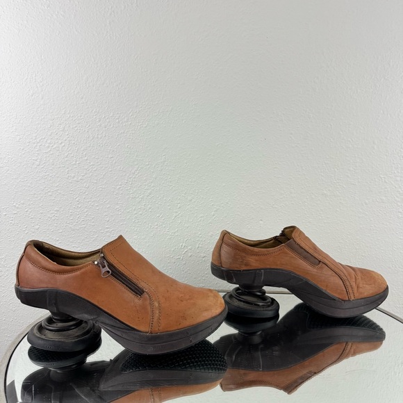 Z-COIL Womens Brown Leather Loryn Slip On Spring Heel Clog Mule Comfort Shoes - Picture 2 of 11